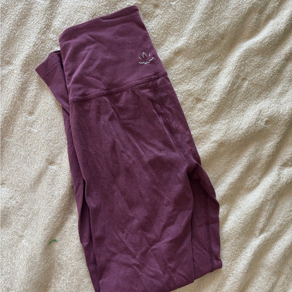Beyond Yoga Maroon / Plum High-Waist Leggings
